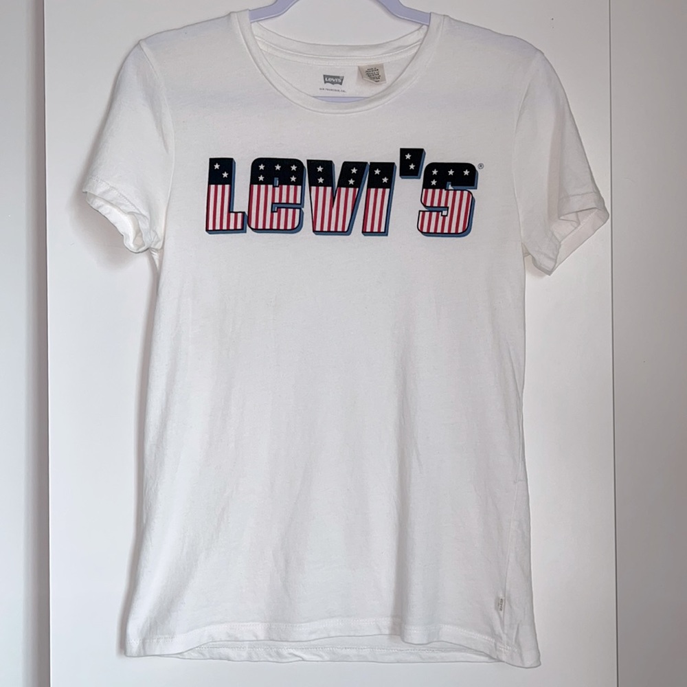 LEVI’S Stars and Stripes American flag logo white cap sleeve T-shirt
